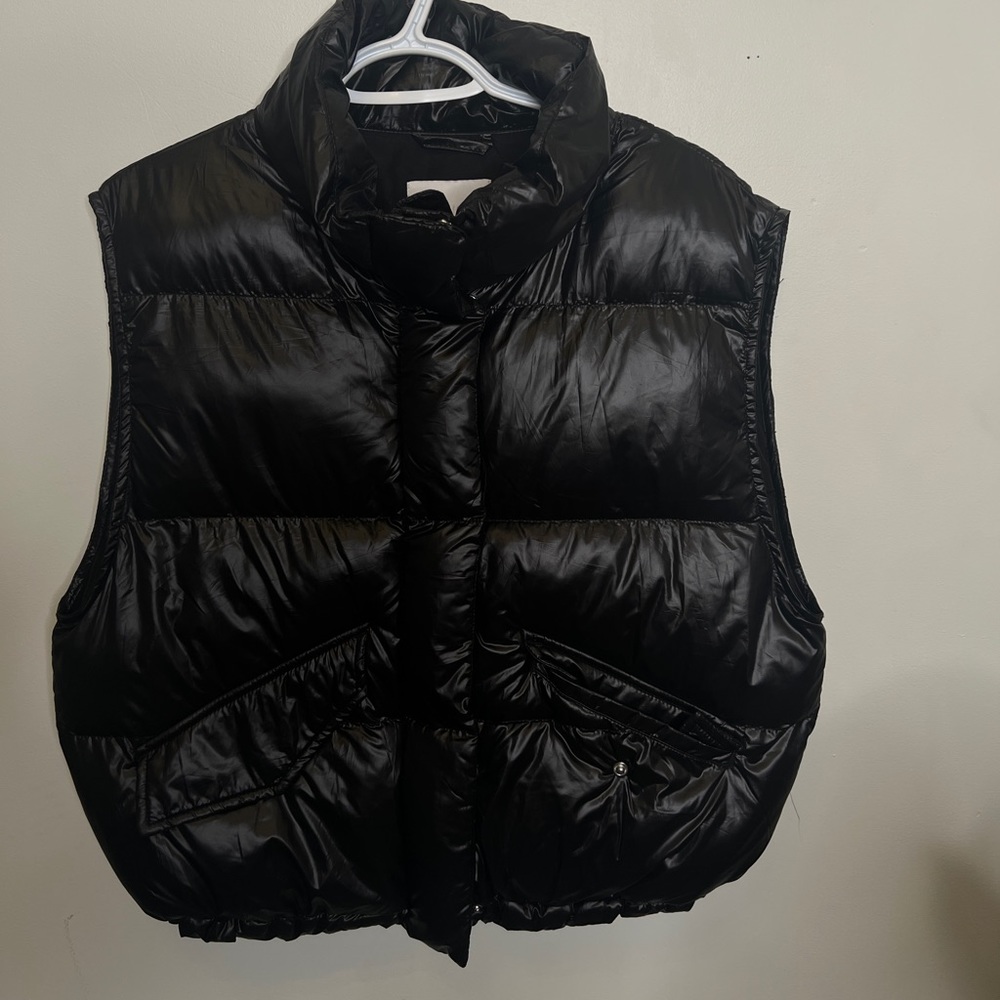H&M Stand-up-collar puffer vest size S